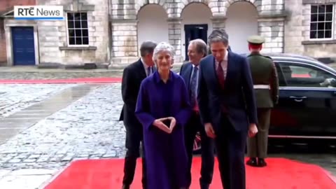 🇮🇪 Breaking! Far left President-elect Catherine Connolly has arrived at Dublin