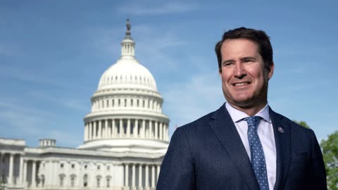 "Putin's Puppet"! Seth Moulton's EXPLOSIVE Accusation After Zelenskyy Meeting