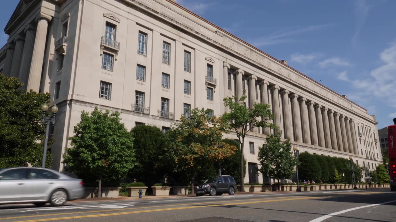 Why The US Government Might Actually Be A MASSIVE Business!