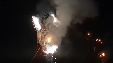 A 10-meter-tall effigy of British Prime Minister Keir Starmer was burned in Kent