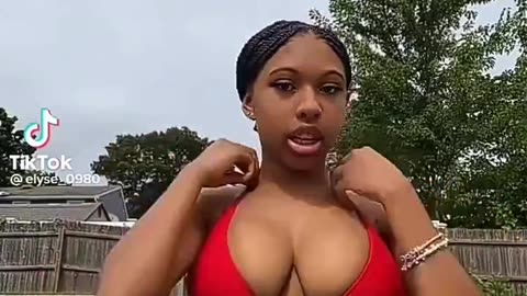 Vacation Outfit Try-On
