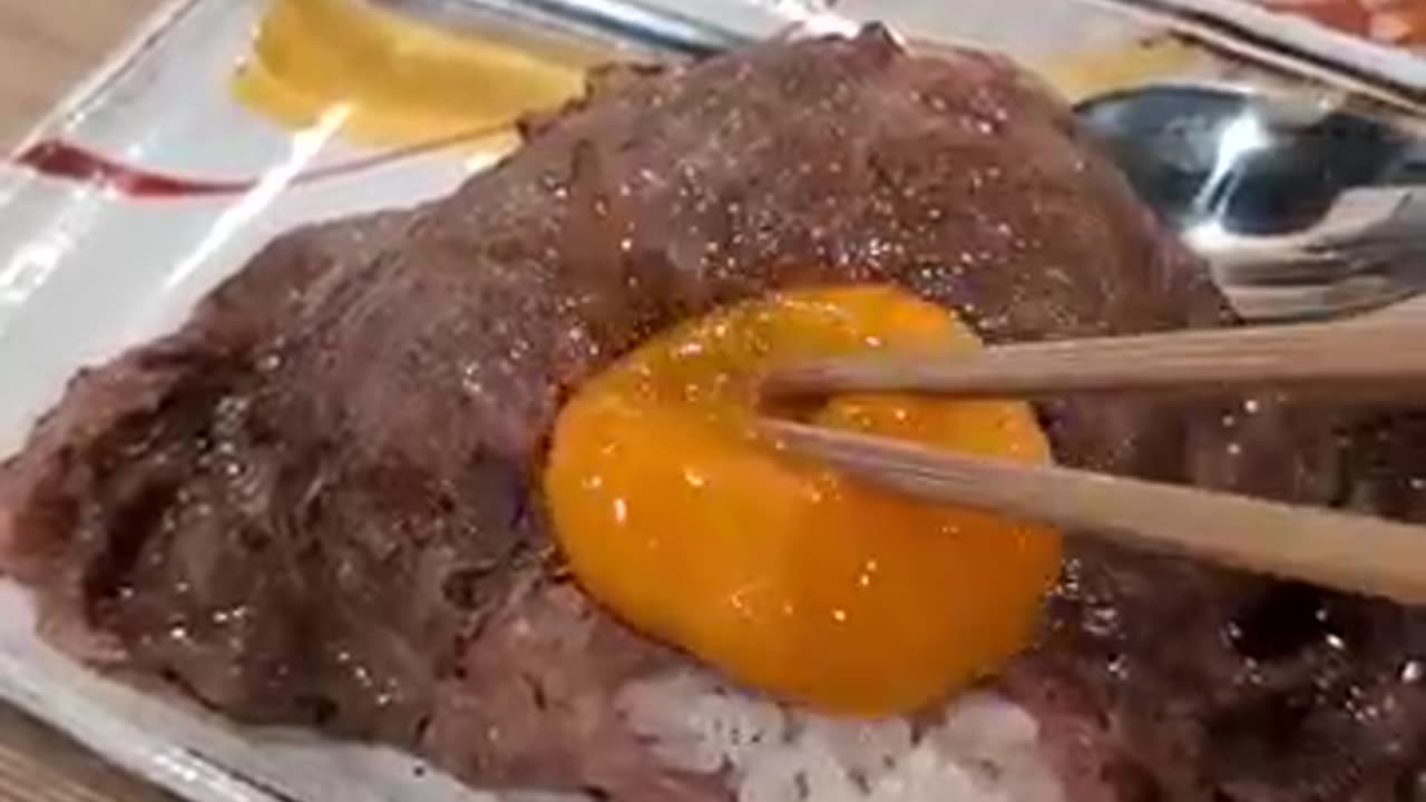 Insane Grilled Wagyu Onigiri — Japan’s Most Addictive Rice Balls!