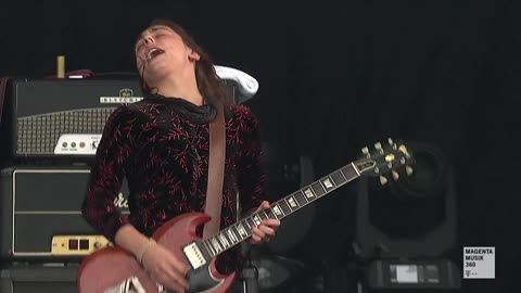 Edge of Darkness - Greta Van Fleet (live)