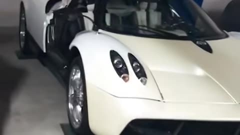 📺👑 Luxury Cars of Oman: The Ultimate Visual Experience! | LuxurySportsCars