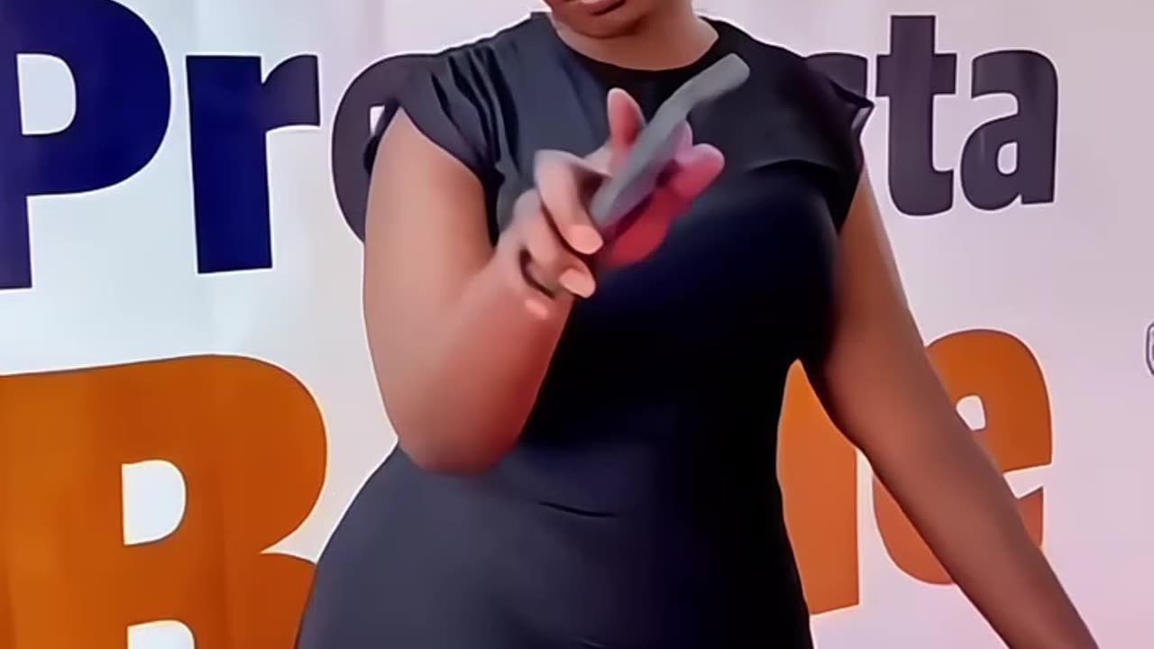 @CHRISTINENAMPEERA
