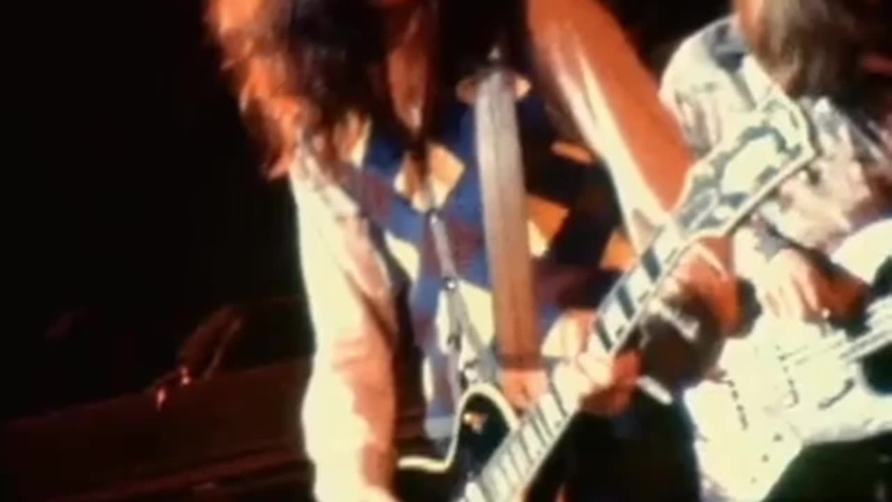 BRING IT ON HOME ~ LED ZEPPELIN ( LIVE )