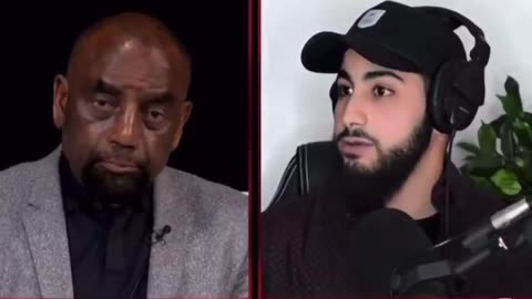 Brave man asks an Islamist: “Why do you live in a white Christian country...