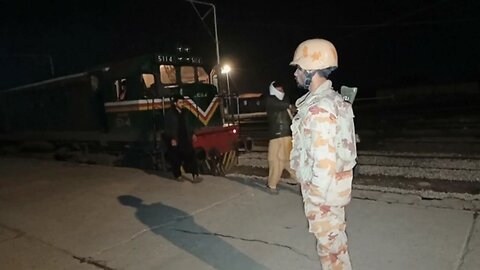 Pakistan insurgents hijack train and take hostages