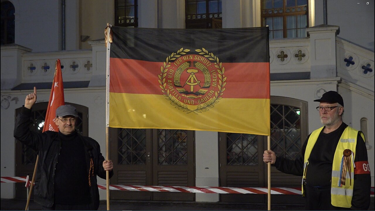 Deutschlands Zukunft ist die Deutsche Demokratische Republik! #staatenlos.info