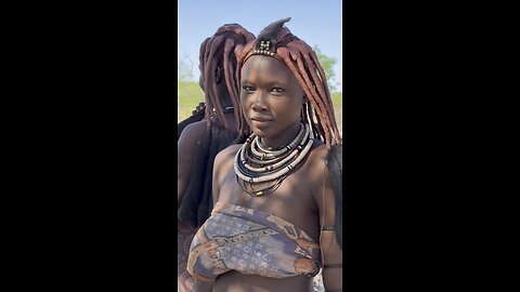 La Elegancia de las Mujeres y Hombres Himba