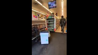 ICE Agents Chasing Down IIIegal Alien in a Chicago Walgreens