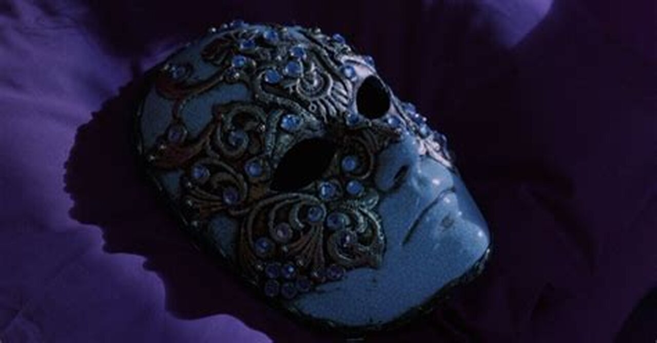 A LOOK INTO THE ILLUMINATI 👁 AND EYES WIDE SHUT