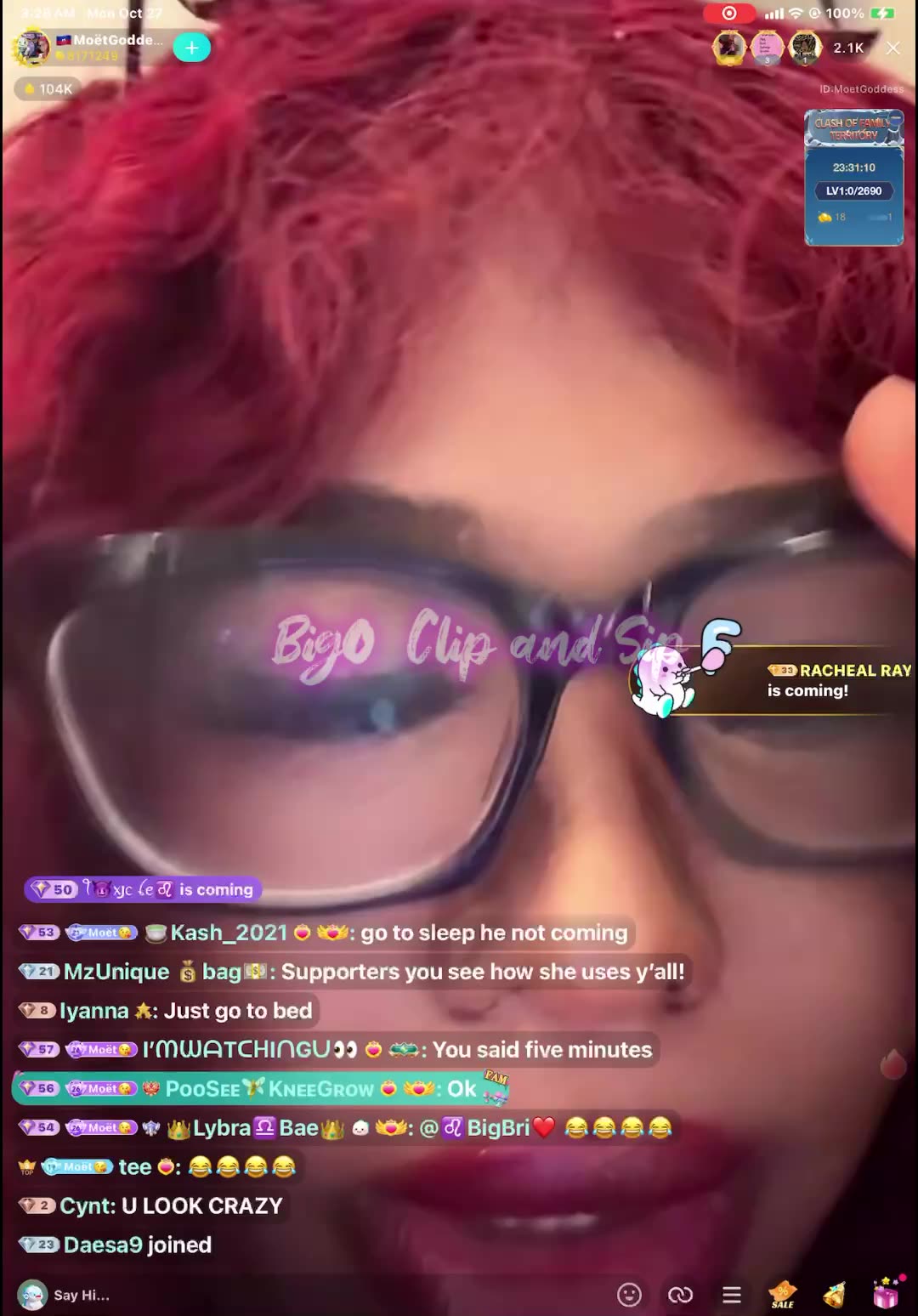 Moet gets word from comment girls that Papi said change her clothes 10 ...