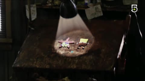 [Clip] Bob Esponja: La Película | La Muerte de Bob y Patricio | Canal 5 (México 🇲🇽) (02/02/2026)