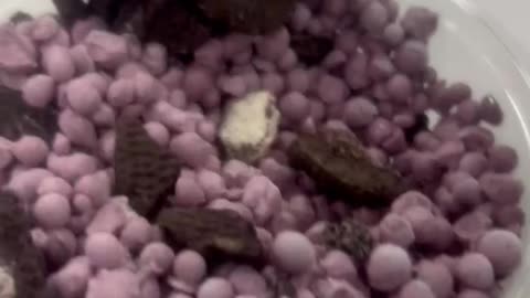Chuck E Cheese Cookie Crunch Dippin Dots Taste Test The Fast-Food Restaurant & Dessert Review Guys