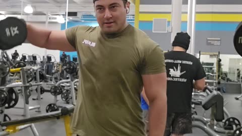 #bodybuilding #gymtok #hypertrophy #intraworkout #lateralraises