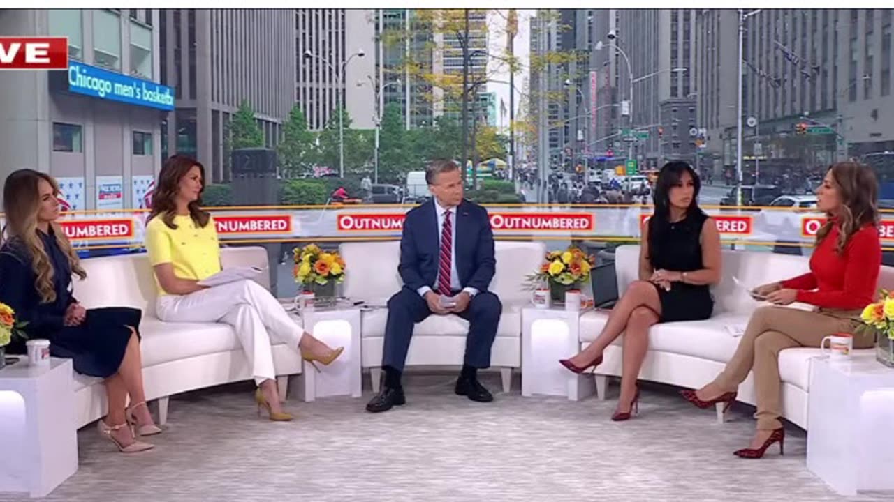 Fox News' Outnumbered Hotties On 101025