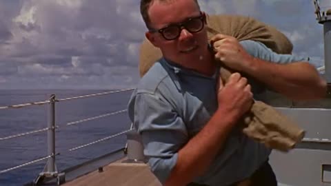 TASK FORCE FORMS U... - TASK FORCE FORMS UP NAPLES HARBOR FOR INVASION SOUTHERN FRAN - 428-npc-34167