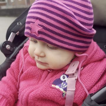 Baby Kayla Waiting for Big Sister — Too Cute 🎒💕