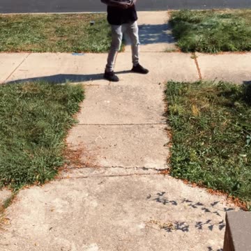 I wish she was my delivery driver!