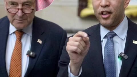 😳😳from patriot Loulou news I DID NOT KNOW DEMOCRATS COULD SING LOL 😂