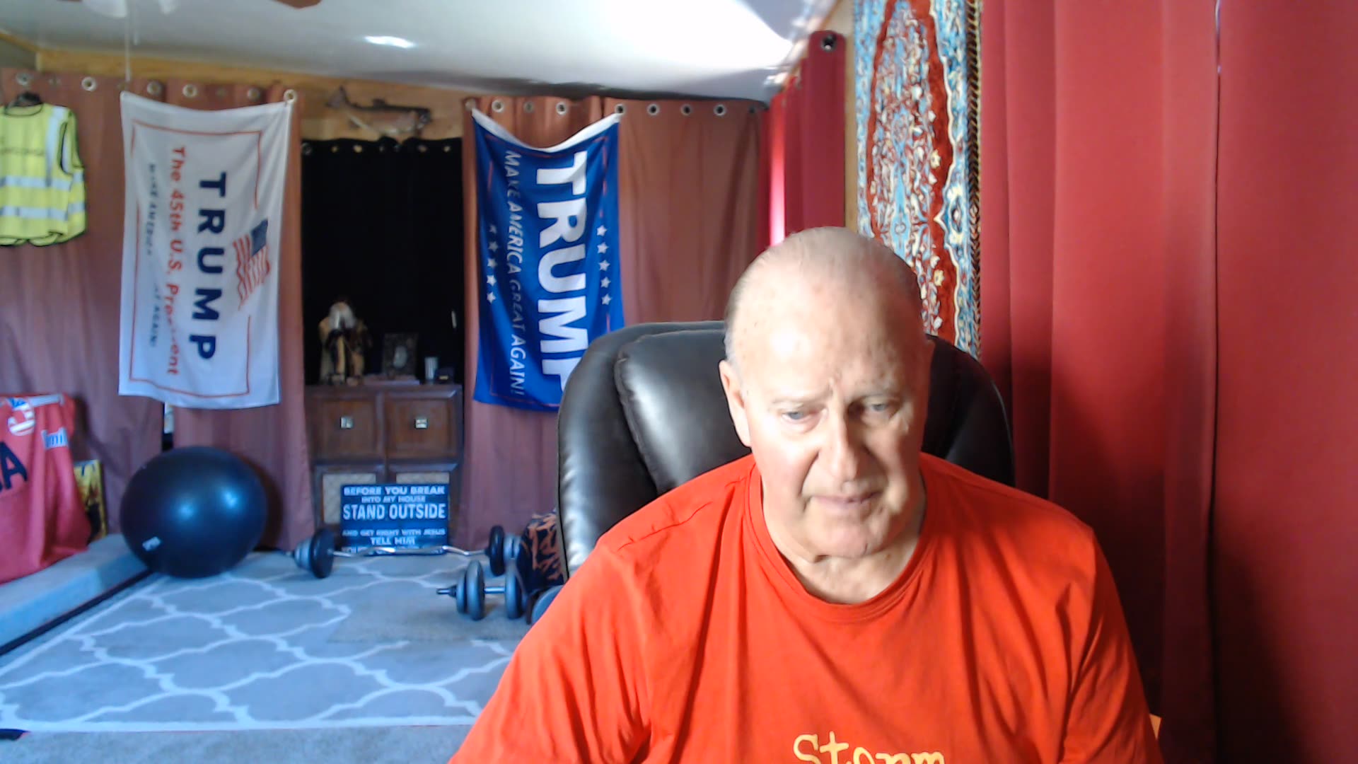 ICE Busts Illegal Immigrants Posing as ICE Agents in Chicago