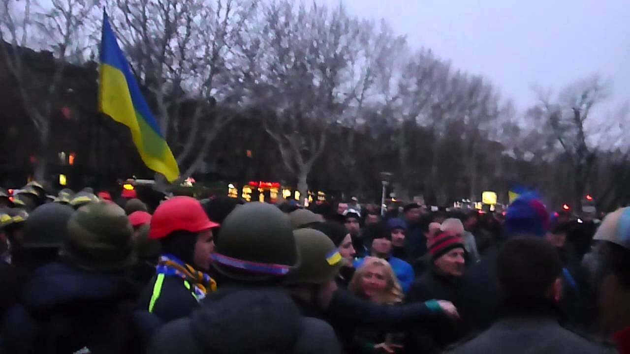 2014-03-03 - ⚠️ Ukraine crisis 2014: Odessa demo March 3 - scuffle