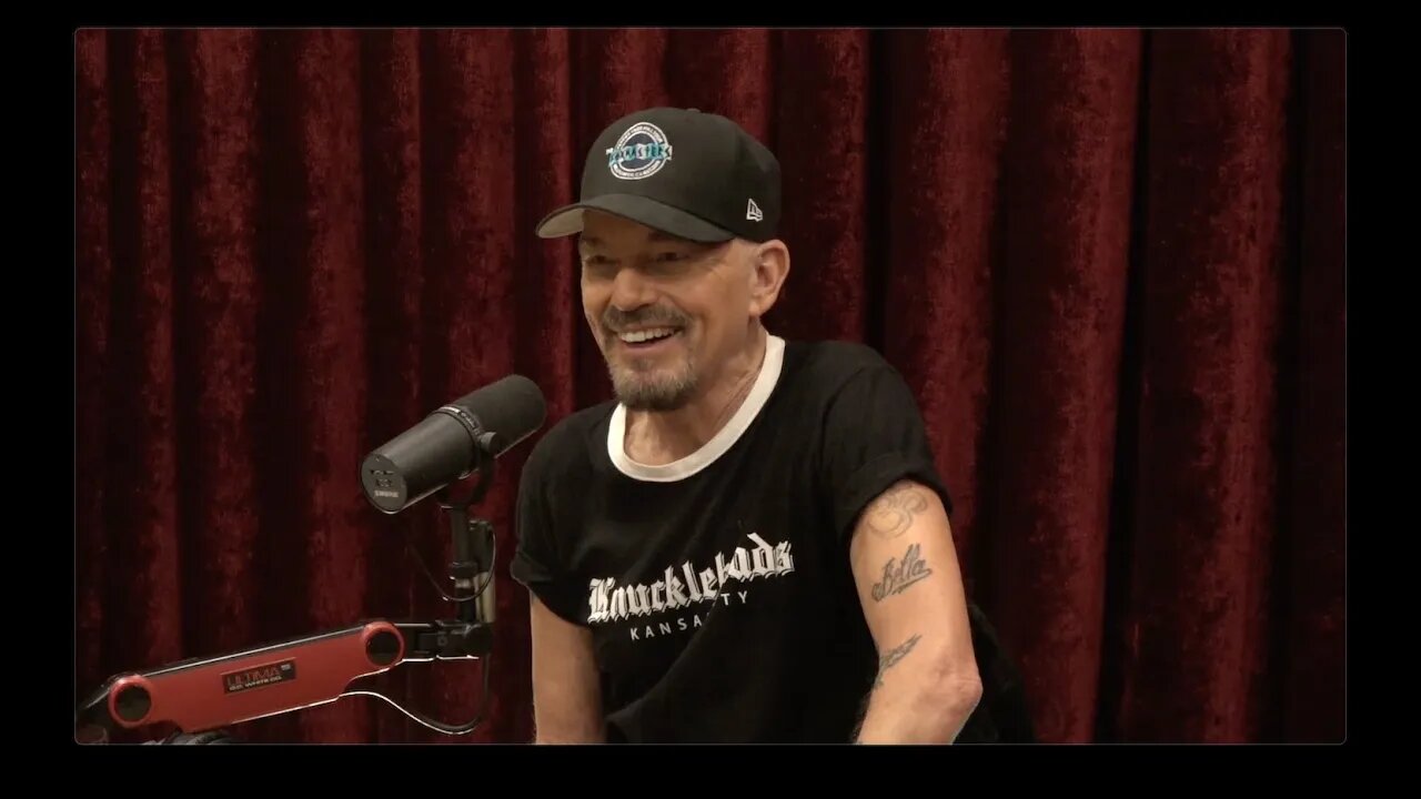 Joe Rogan Experience #2407 - Billy Bob Thornton