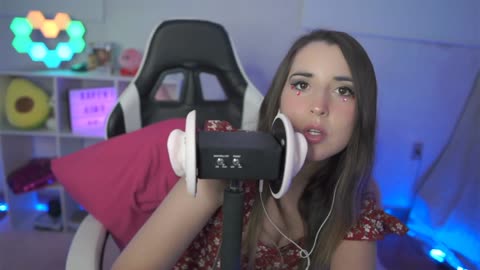 ASMR 😘 BESITOS cosquillosos en tus oídos