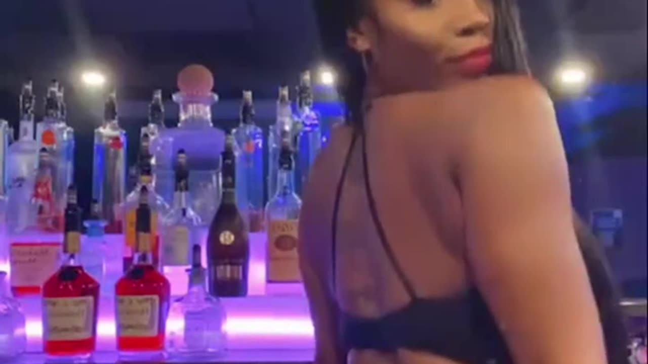 MaddyMoreBuckss Live