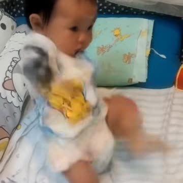 ככה נראה תינוק לא מחוסן חחחח (סרטון בינה מלאכותית)