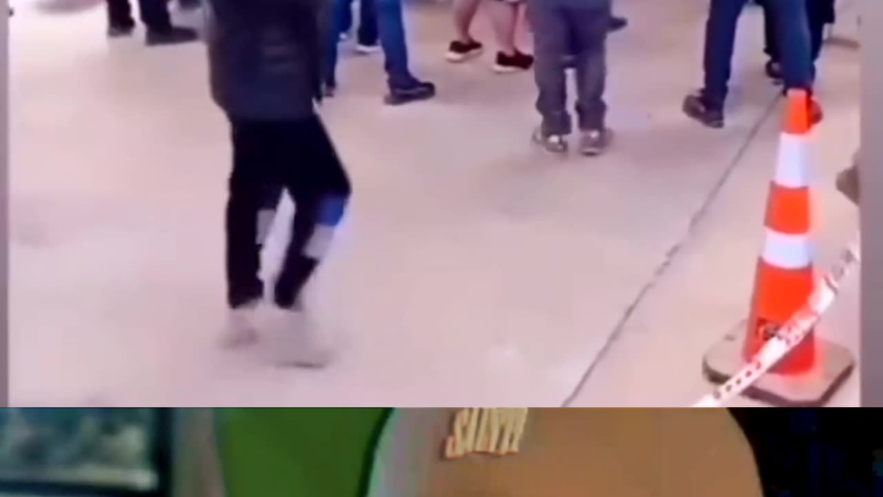 Man falls down and make big noise in funny way😂