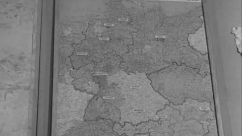 WORLD IN FILM. Issu... - WORLD IN FILM. Issue no. 61, ALLIED CONTROL COUNCIL, BERLIN - 111-adc-10083