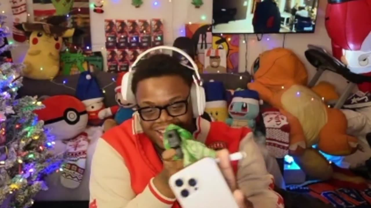 Cuffem’s Gun FLASH: “No Fists for Gypsy—One Shot to End This Racist Clown!” 😳