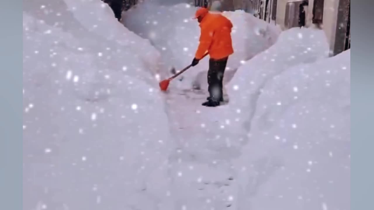 🇮🇹 Winter Storm in Abruzzo: Intense Snowfall in Campo di Giove