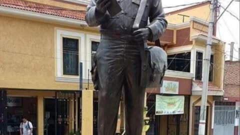 Jaiminho o Carteiro Tem Estátua em Sua Cidade Tangamandápio! #SHORTS (1).mp4