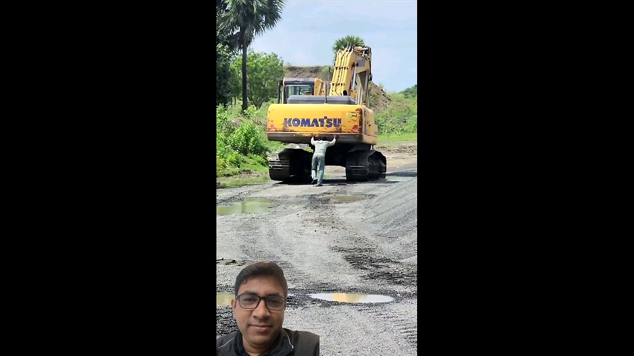 New Year Be Like🤣 #reels #funnyreels #funnyvideos #newyear #jcb #jcbkikhudai #Goodbye2024 #reels