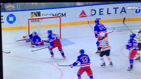 Rangers G #32 Jonathan Quick is sick with this save.