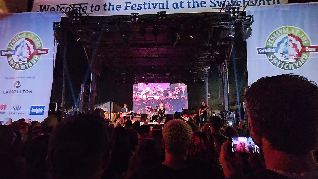Sixpence None The Richer - There She Goes (at Carrollton Festival at the Switchyard)