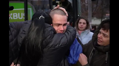 Jubilation, tears, pain: Ukraine returns 150 fighters from captivity