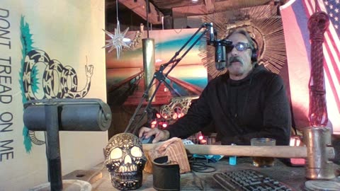 Eh Mark Dice, who the hell are you? You're bitch made.