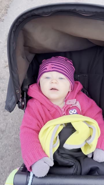 Did Baby Kayla Say “Papa”? 👶🗣️ (Listen Closely)