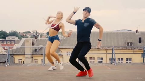 ЛЮБЛЮ ТЕПЛО ГОРЯЧИХ ГУБ - Андрей Храмов