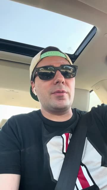 Walk Away From Girls Who Are Not Into You