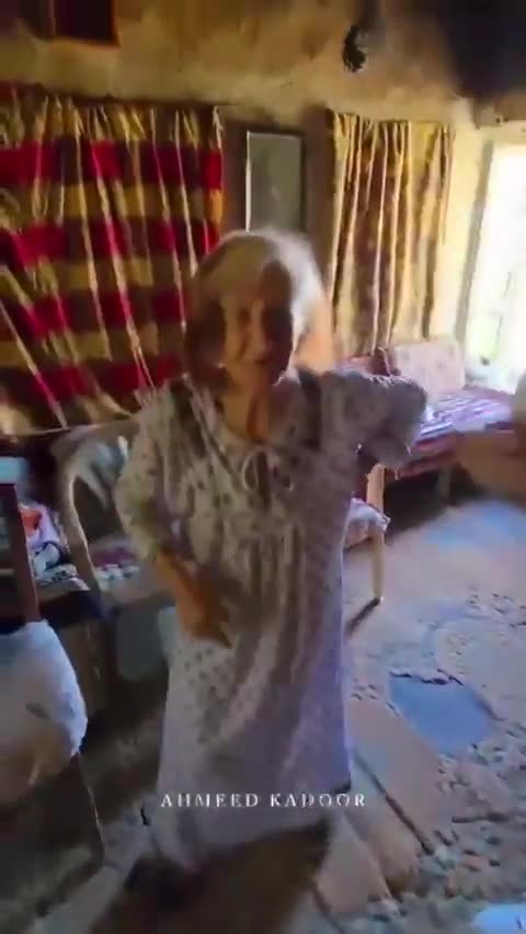 Coercion Toward Religious Conversion Among Elderly in Syria