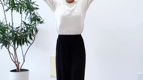 1097.頂天蹲起式