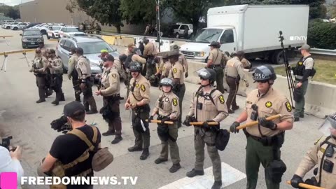 Video: Several arrests made outside ICE facility in Broadview, Illinois.