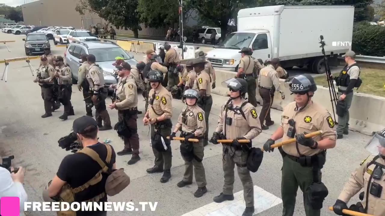 Video: Several arrests made outside ICE facility in Broadview, Illinois.
