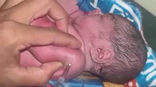 NAZYWAJĄ TO „OPIEKĄ ZDROWOTNĄ”… ALE PRZYJRZYJ SIĘ UWAŻNIE. Obejrzałam dziś ten film… i moje serce pękło.