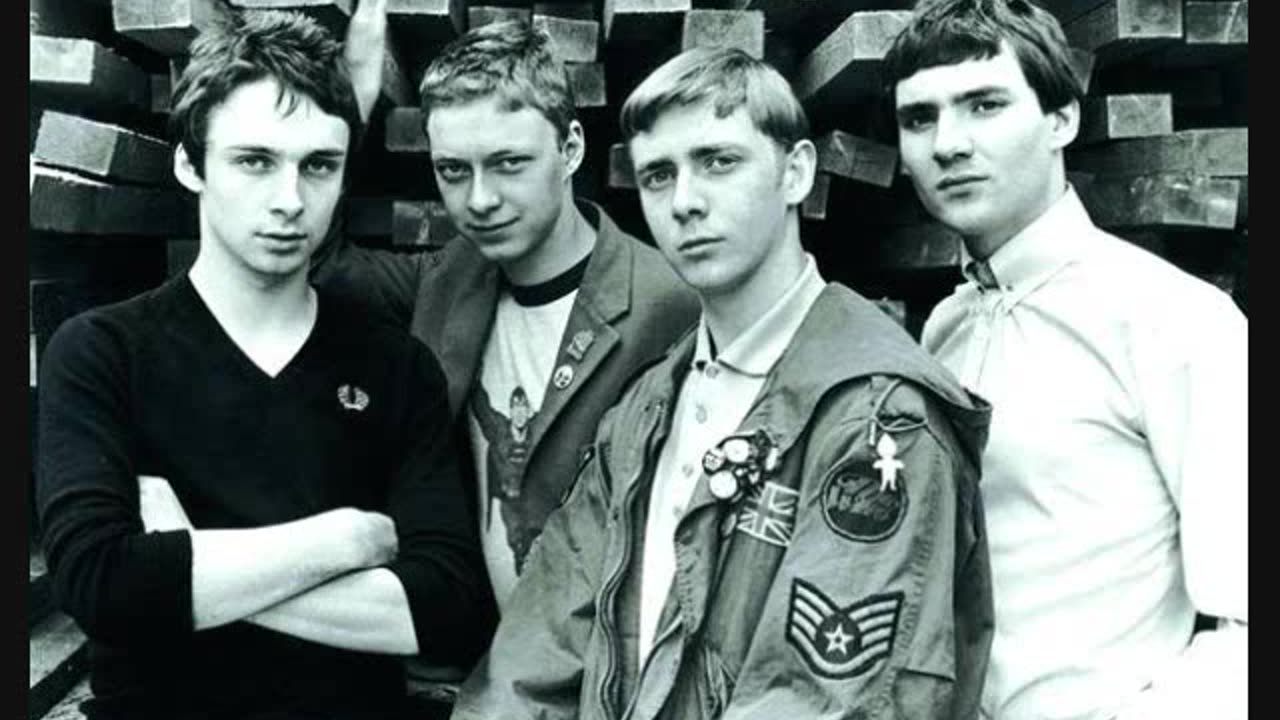 The Chords - In My Street